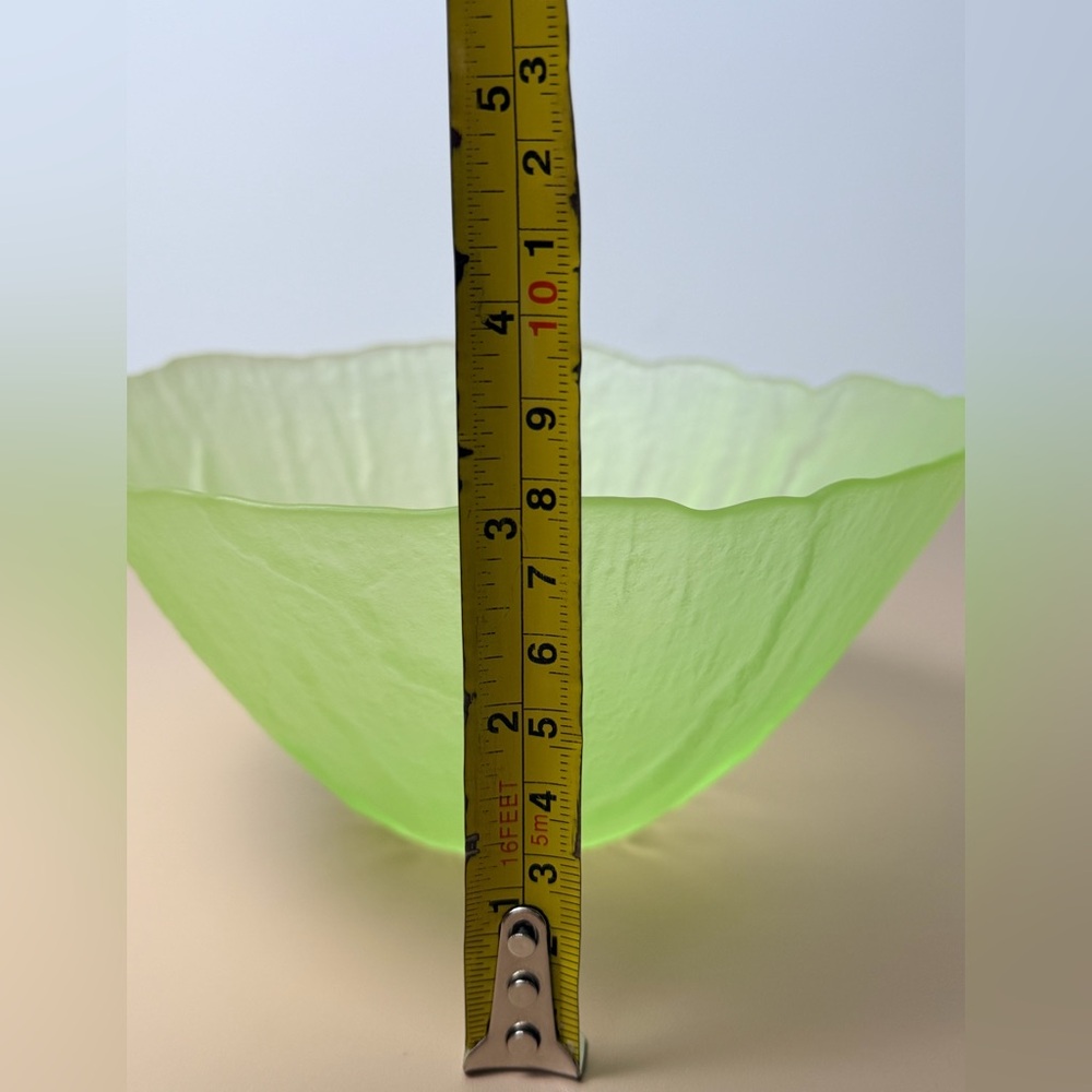 vintage frosted green glass cabbage ware salad bowl 2pcs set - Picture 7 of 8